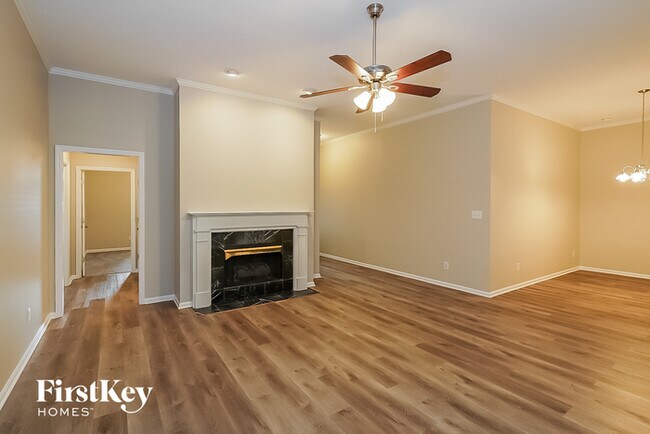 Building Photo - 339 Bayhill Dr