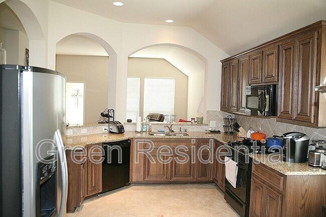 Foto del edificio - 868 Sierra Brook Ln
