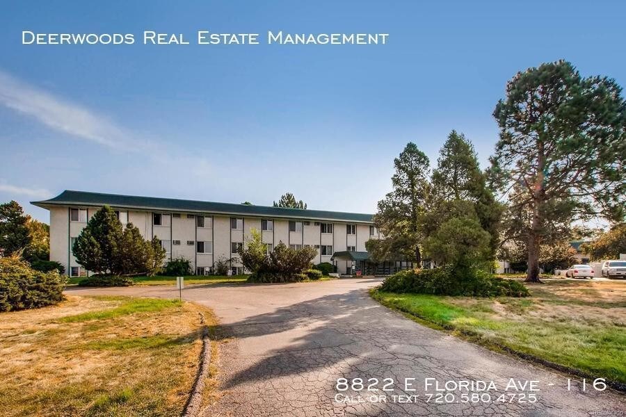 Foto principal - 8822 E Florida Ave