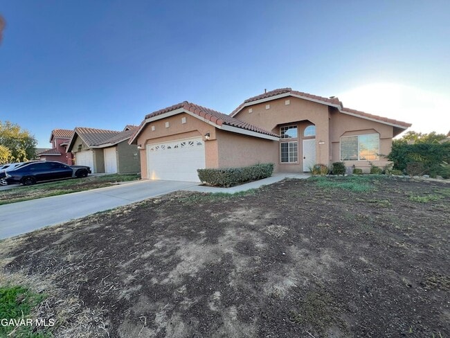 Building Photo - 39821 Milan Dr
