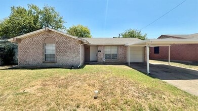 Building Photo - 3244 Little River Dr