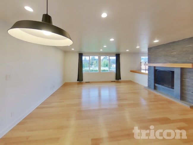 Foto del edificio - 2990 Pickering Pl NE