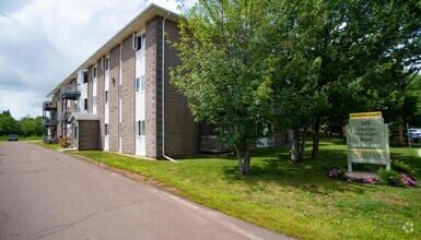 Building Photo - Pine Glen Apartments