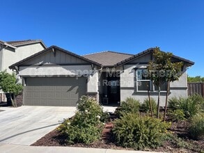 Building Photo - 608 Somerset Way