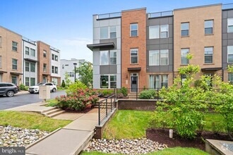Building Photo - 5120 Longstone Way