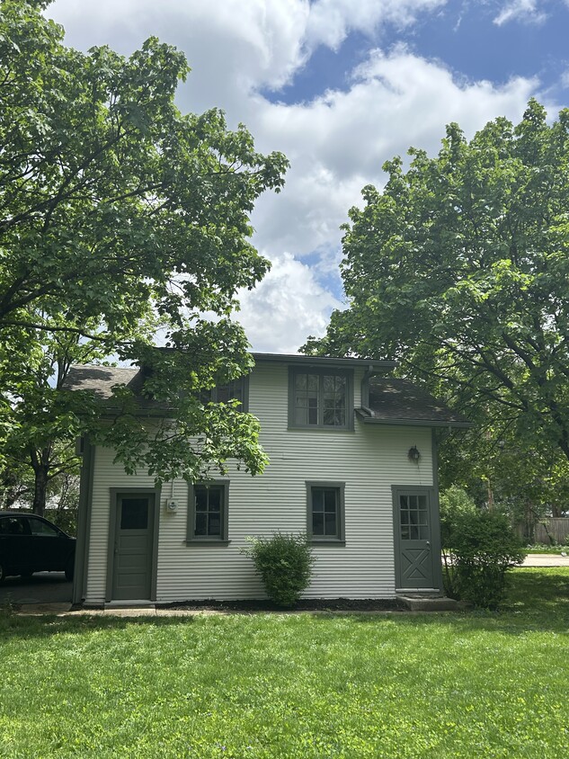 Foto principal - 368 S Parkview Ave