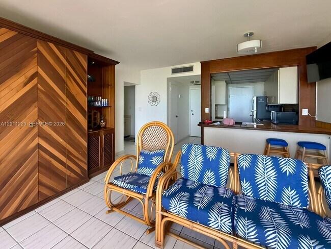 Foto del edificio - 2899 Collins Ave