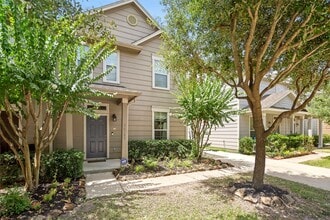 Building Photo - 16783 Mammoth Springs Dr