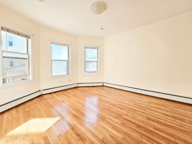 Foto del edificio - 141 Hillside St