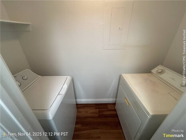 Foto del edificio - 6800 E Lake Mead Blvd