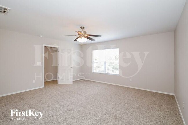 Foto del edificio - 933 Silverberry St