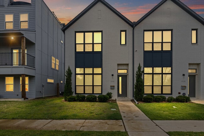 Photo - 3134 Wayside Ave Townhome