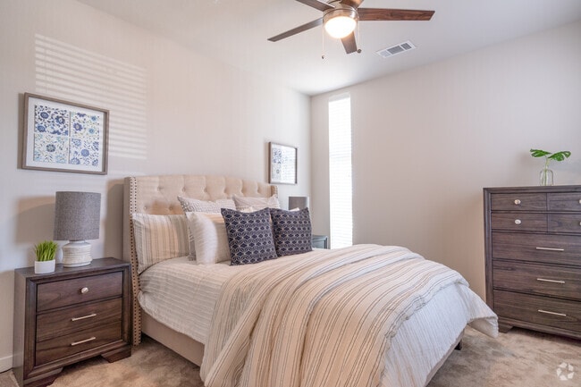 Interior Photo - Huntington at Lago Mar