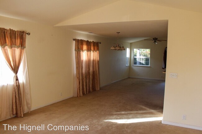 Building Photo - 3 br, 2 bath House - 1370 Lucy Way