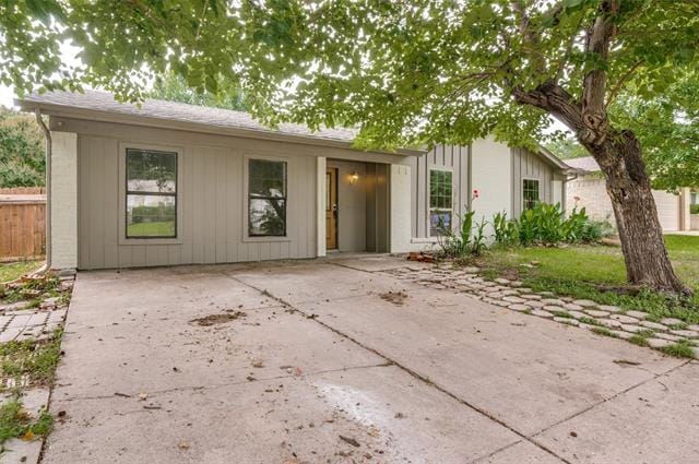 Foto del edificio - 2014 Laurel Oaks Dr
