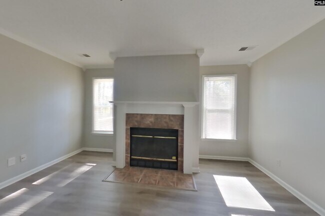 Building Photo - 112 Hedgefield Rd