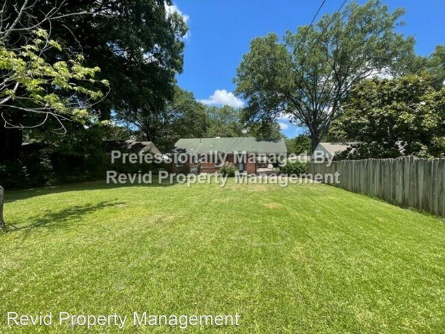 Foto del edificio - 3 br, 1 bath House - 4501 Leatherwood Ave