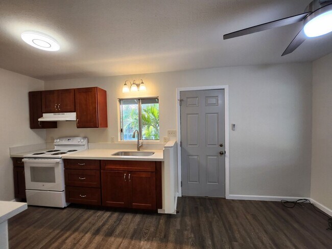 Foto del edificio - 2/1 Cottage in North Kihei