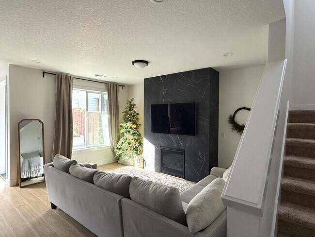 Foto del edificio - 825 NW 175th Wy