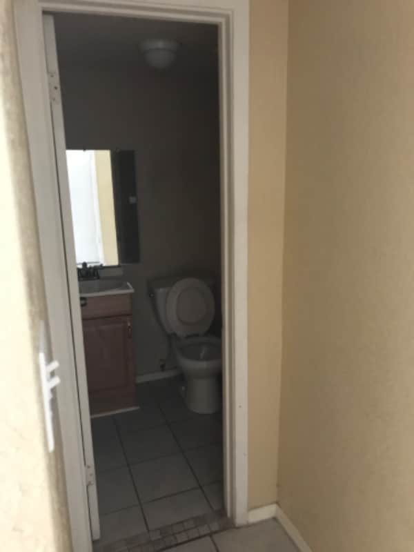 Building Photo - 6338 Walraven Cir