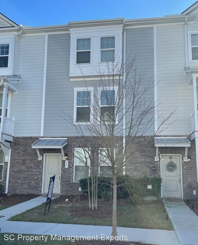 Primary Photo - 4 br, 3.5 bath House - 117 Rowan's Creek Dr