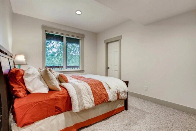 Building Photo - 4742 281st Ave NE