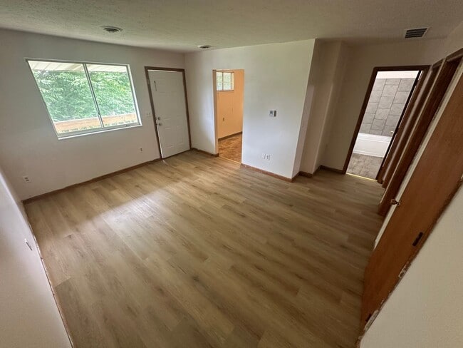 Building Photo - 3505 Elm St