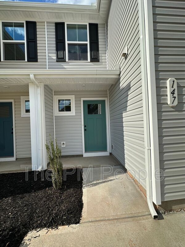 Building Photo - 147 Sarnesfield Way