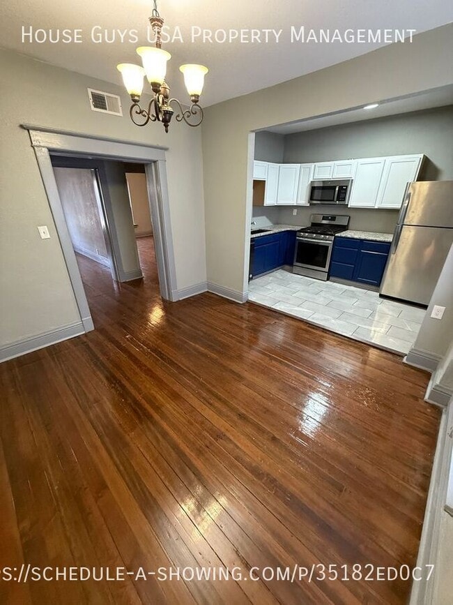 Building Photo - Stunning 2 Bed, 2 Bath Apartment in KC – M...