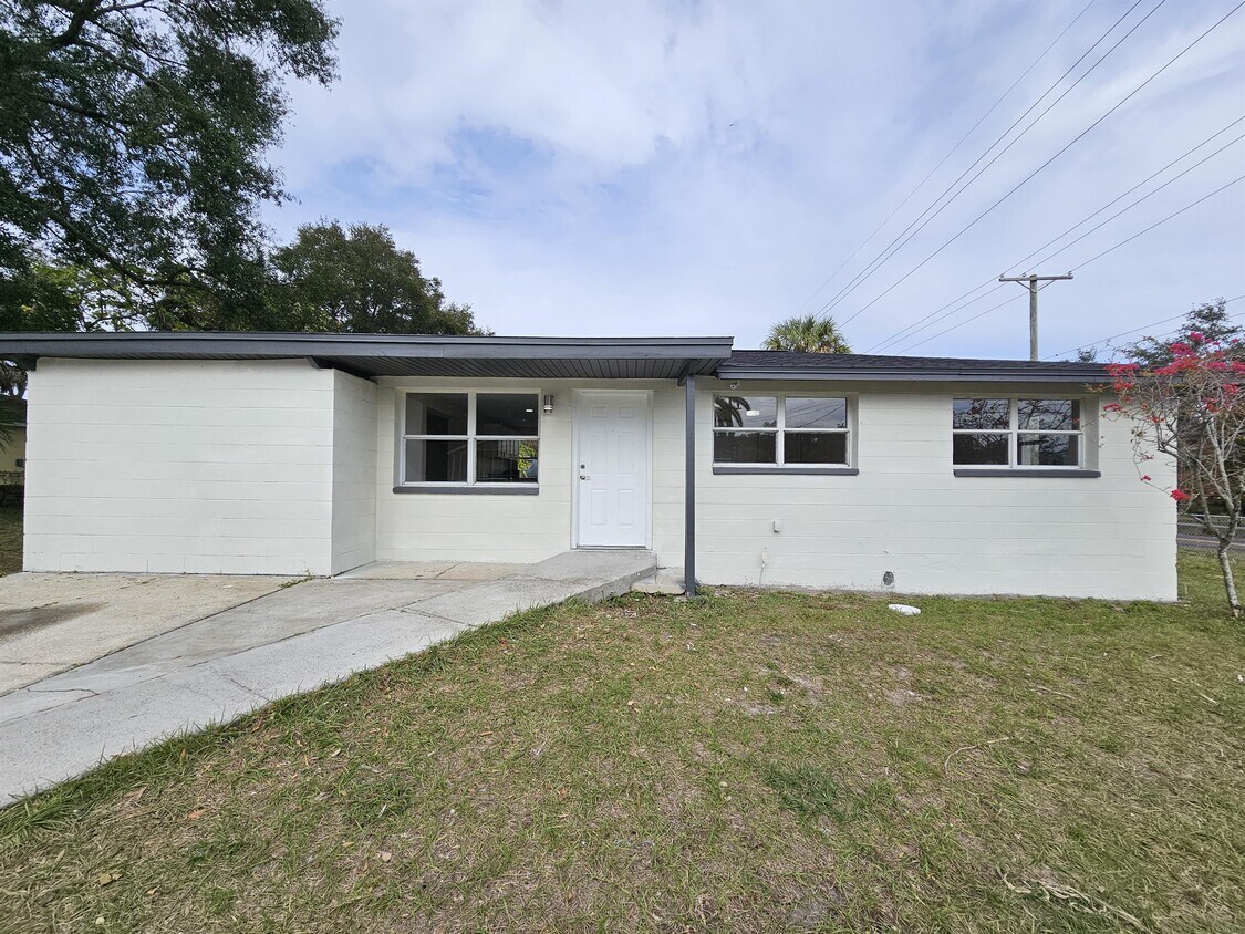 Primary Photo - 3312 E Ellicott St