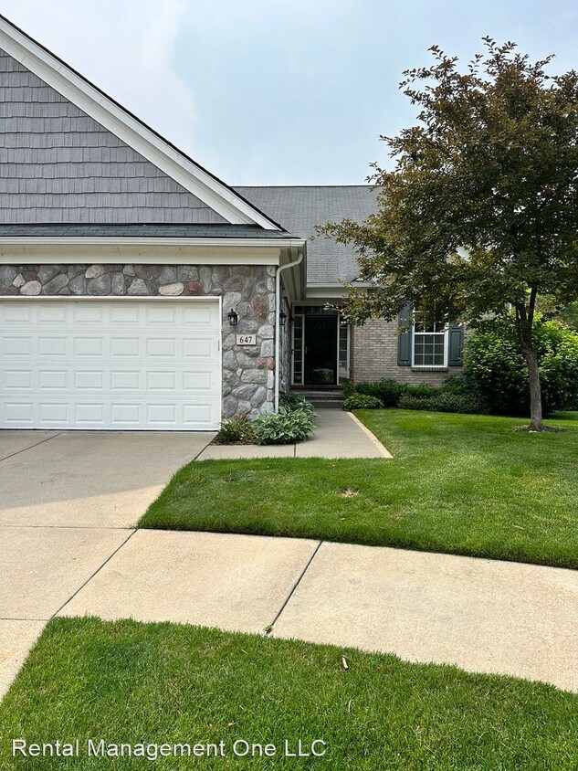 Primary Photo - 4 br, 3 bath House - 647 Telya Ridge