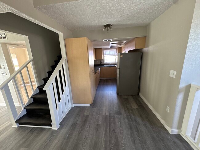 Foto del edificio - 7023 Oakwood Dr