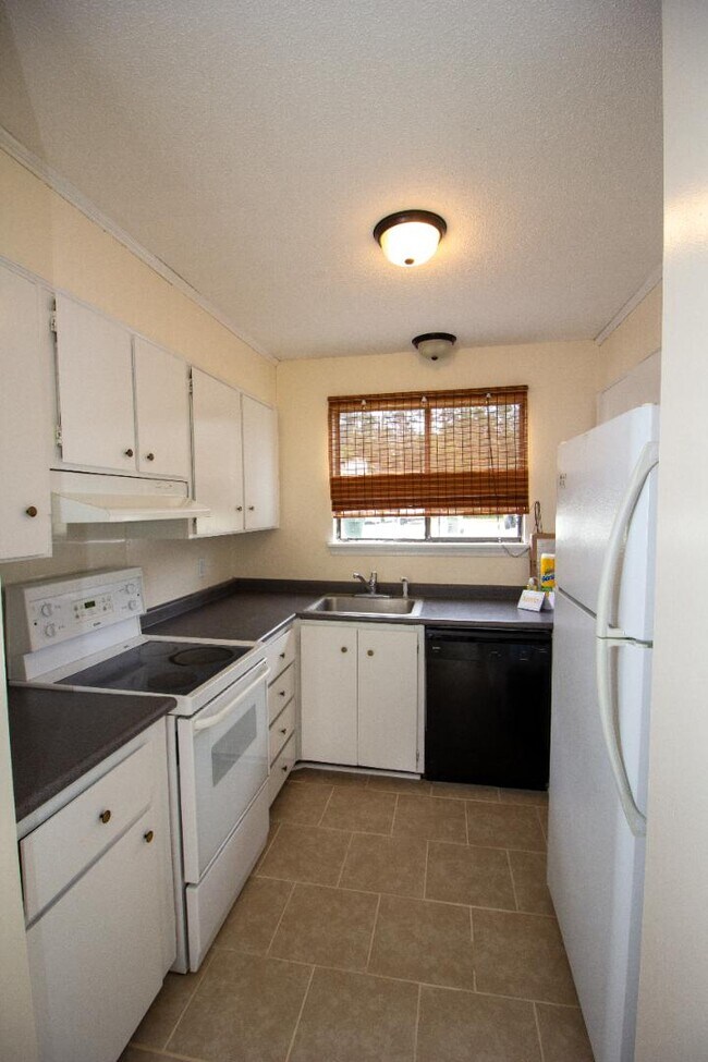 Foto del edificio - 7 University Pl