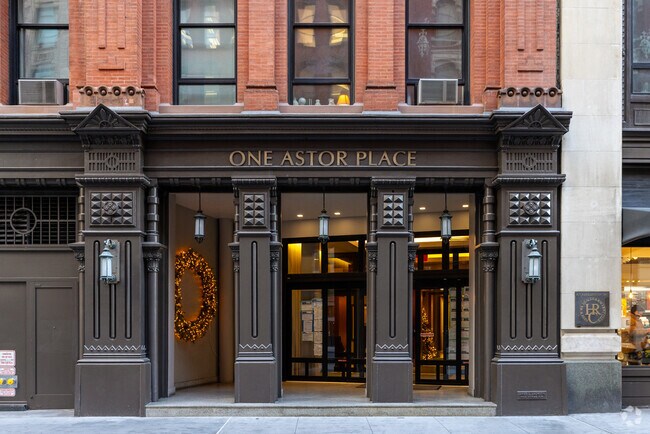 Entrada - 1 Astor Pl