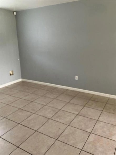 Building Photo - 4701 Rosemont Pl
