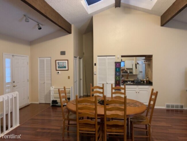 Building Photo - 4 br, 3 bath House - 4362 , Atchison Cir