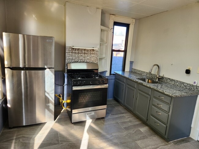 Kitchen - 2201 15th St