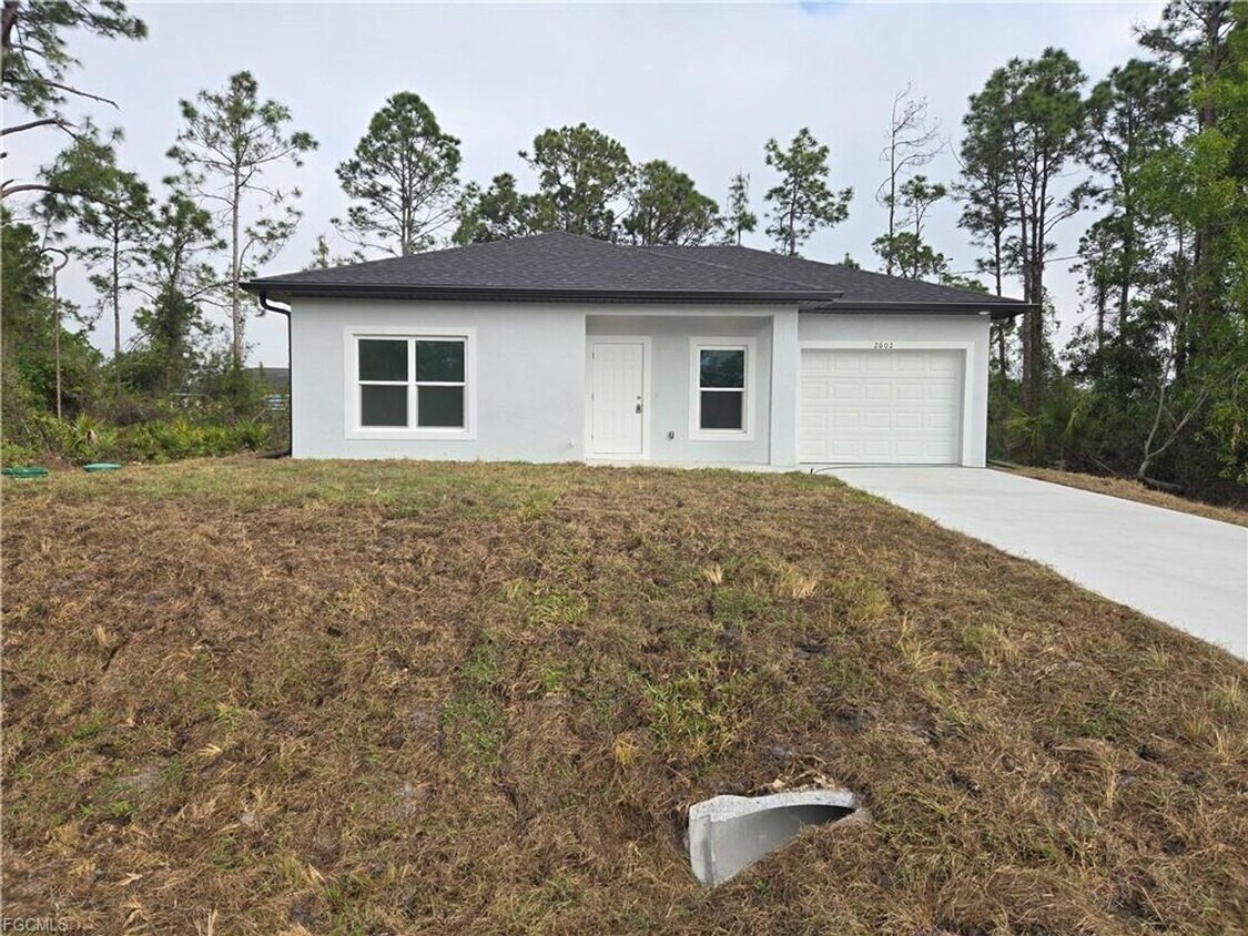Foto principal - BRAND NEW CONSTRUCTION -SINGLE FAMILY 2/2/1