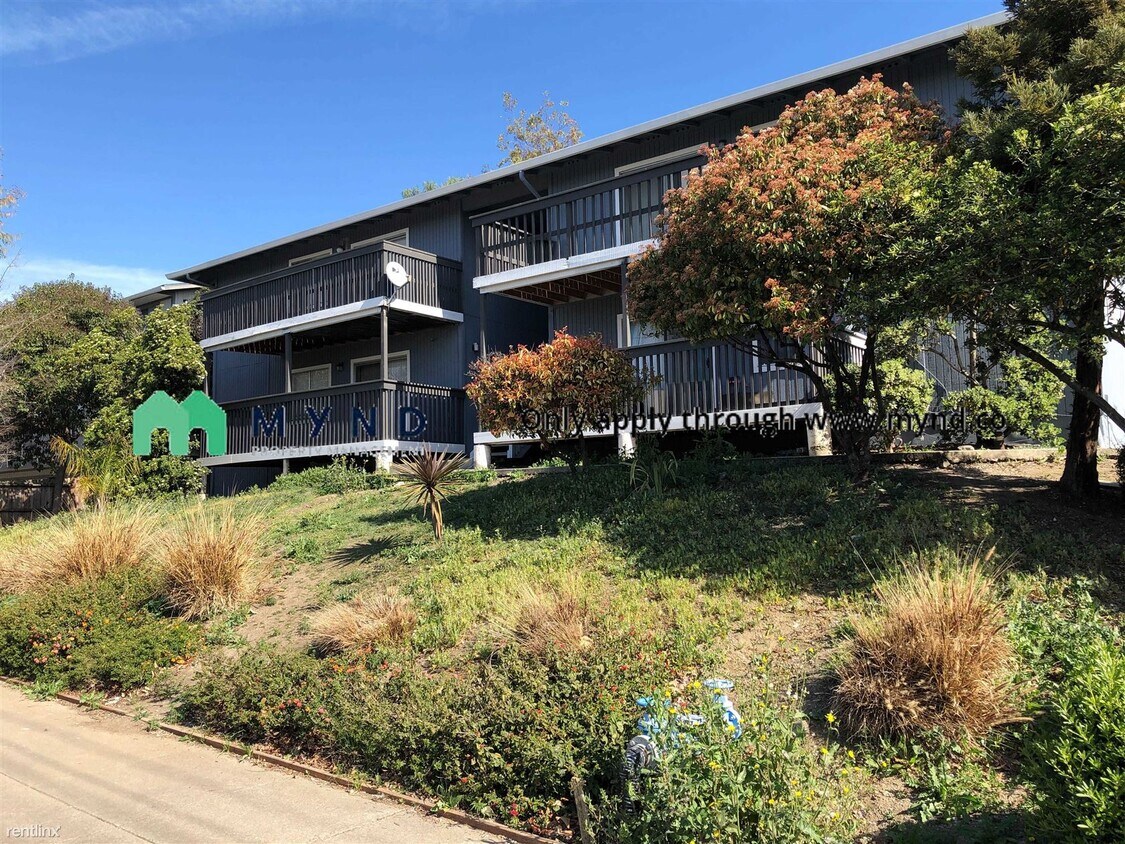 Building Photo - 16424 Foothill Blvd