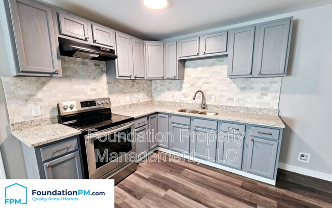 Building Photo - 2400 Alcy Park Ln