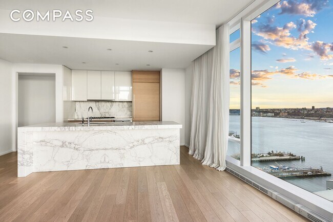 Foto del edificio - 30 Riverside Blvd