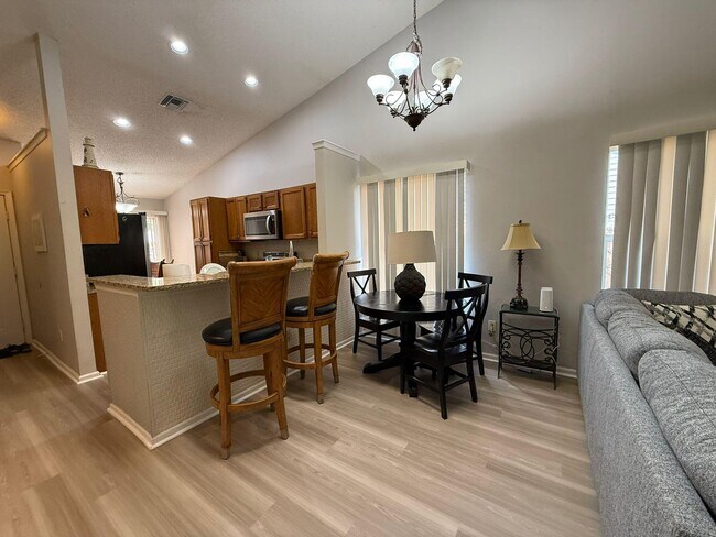 Foto del edificio - 12718 Westhampton Cir