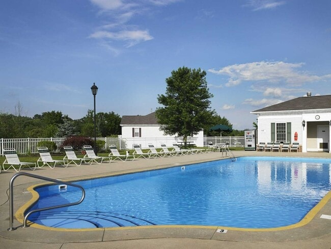 Piscina Berkley Manor - Berkley Manor