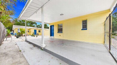 Building Photo - 3815 1st Ave N