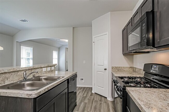 Building Photo - 3777 Alexus Dr