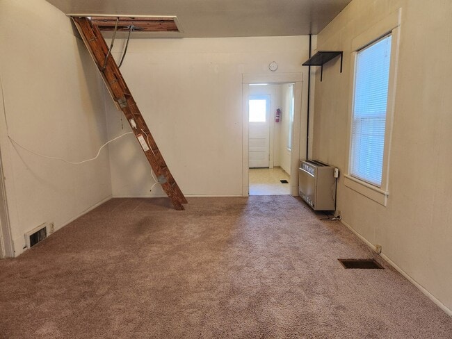 Building Photo - 1011 Billy Frank Jr. St