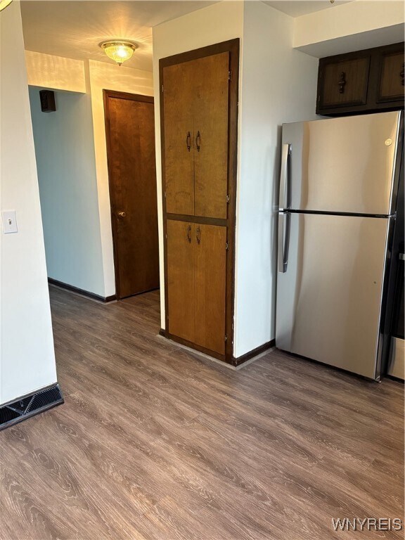 Foto del edificio - 427 Kaymar Dr