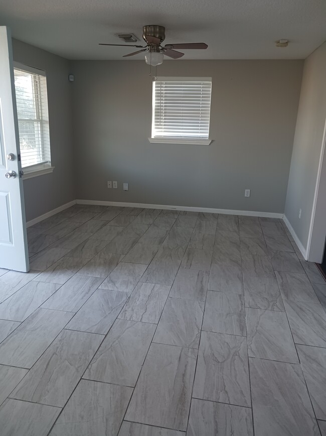 Foto del edificio - 2109 Victory St