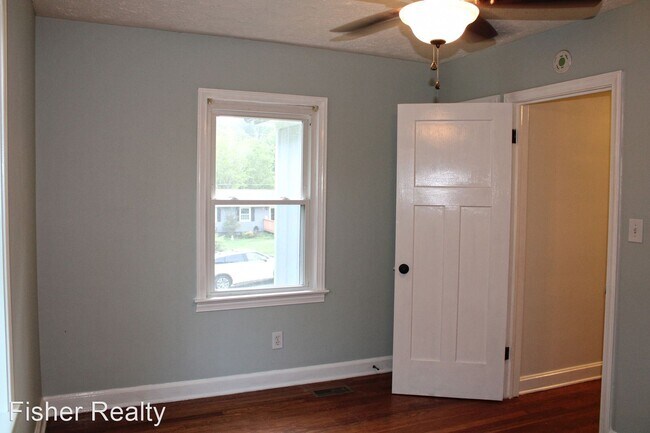 Building Photo - 2 br, 1 bath House - 222 Ashworth Avenue