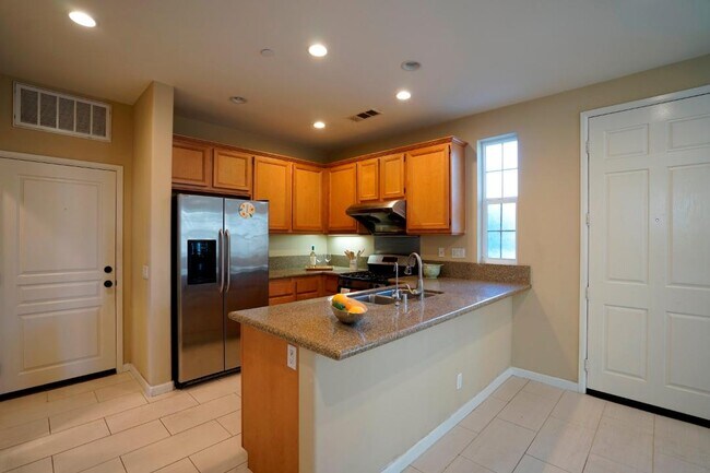 Kitchen (refrigerator not included) - 4197 Via Viola